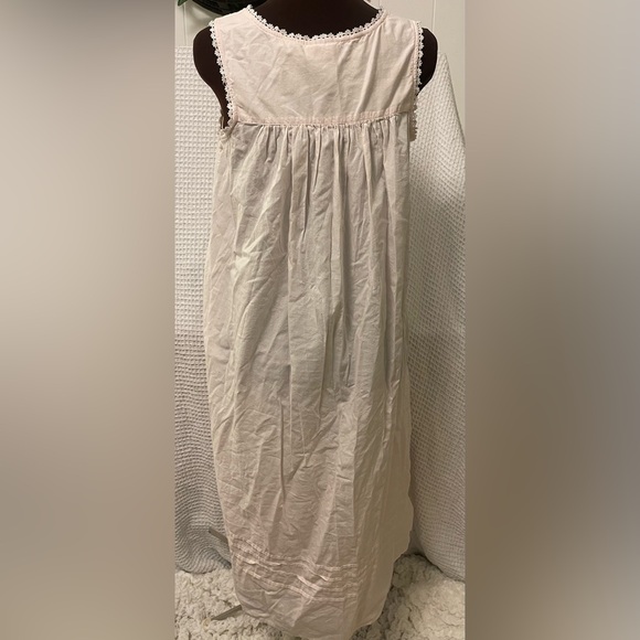 Vintage Cottagecore 100% cotton gown - Picture 3 of 4